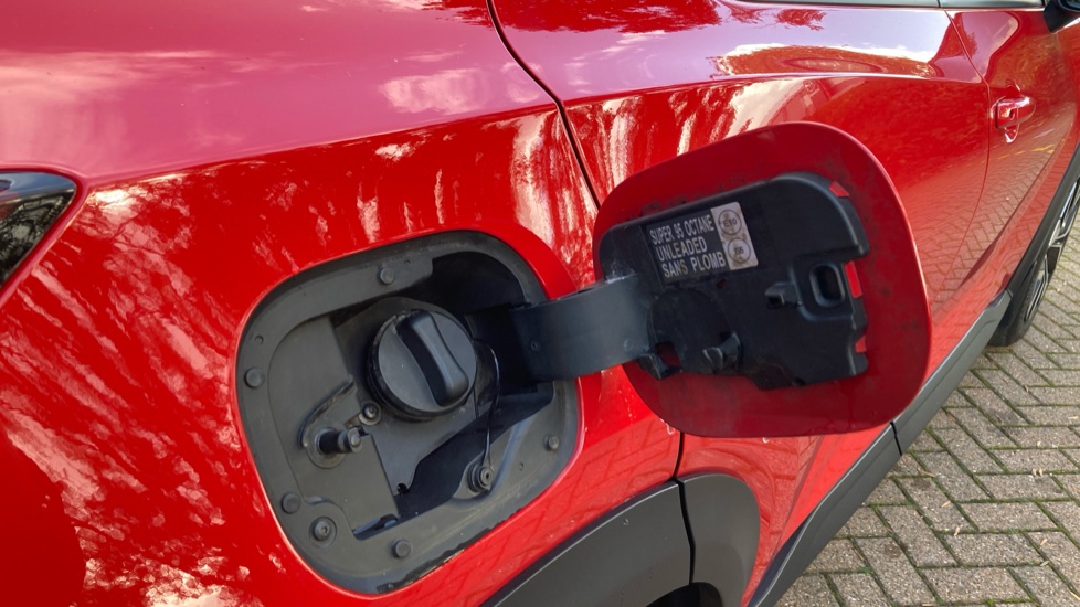 Nissan Juke 1.0 DiG-T 114 Acenta 5dr Petrol Hatchback - Image 21