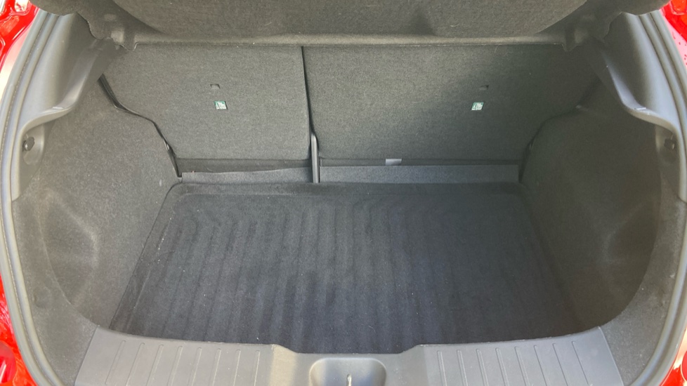 Nissan Juke 1.0 DiG-T 114 Acenta 5dr Petrol Hatchback - Image 22