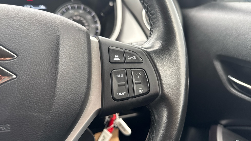 Suzuki Vitara 1.4 Boosterjet 48V Hybrid SZ-T 5dr Petrol Estate - Image 42
