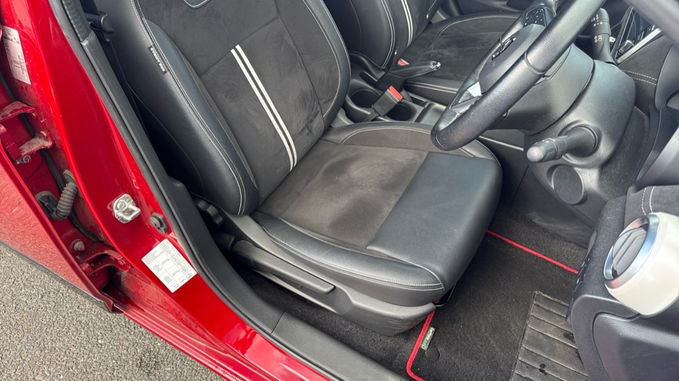 Nissan Micra 1.0 IG-T 92 N-Sport 5dr Petrol Hatchback - Image 34
