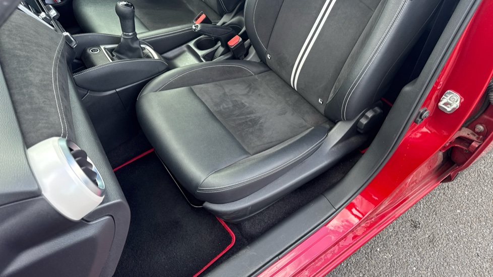 Nissan Micra 1.0 IG-T 92 N-Sport 5dr Petrol Hatchback - Image 38