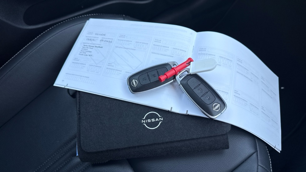 Nissan Juke 1.6 Hybrid Tekna 5dr Auto Hybrid Hatchback - Image 19