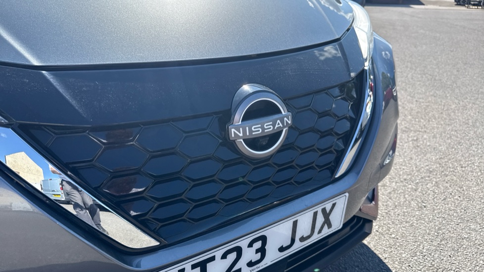 Nissan Juke 1.6 Hybrid Tekna 5dr Auto Hybrid Hatchback - Image 41
