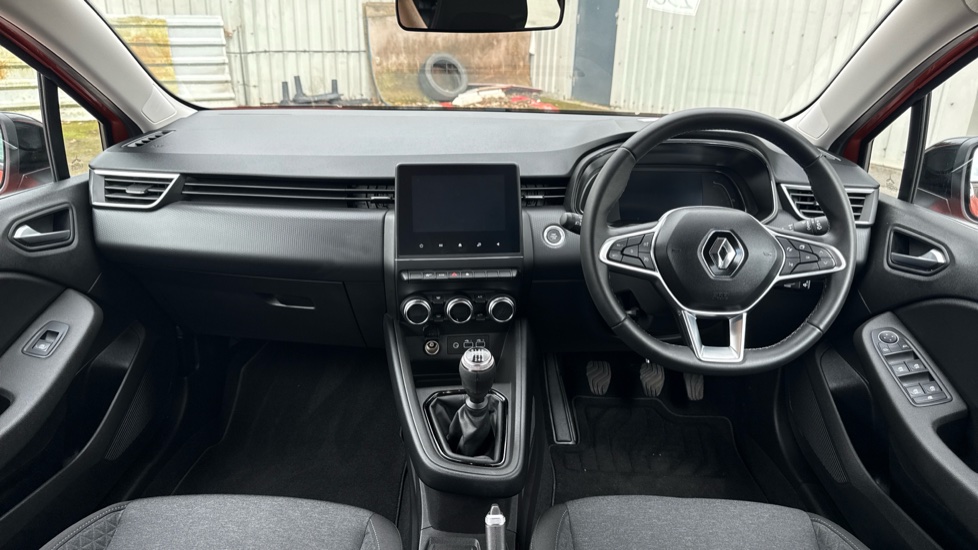 Renault Clio 1.0 TCe 90 Evolution 5dr Petrol Hatchback - Image 10