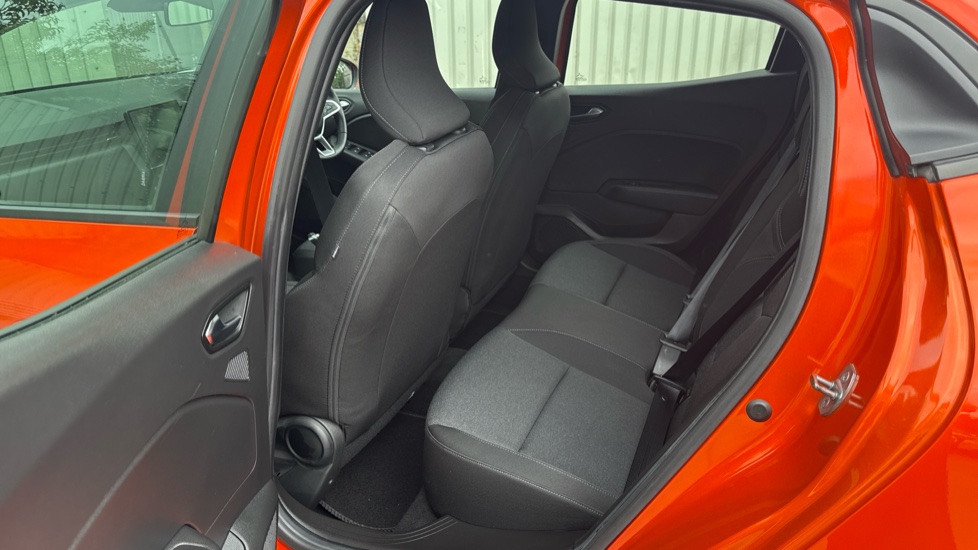 Renault Clio 1.0 TCe 90 Evolution 5dr Petrol Hatchback - Image 16