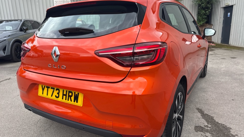 Renault Clio 1.0 TCe 90 Evolution 5dr Petrol Hatchback - Image 41