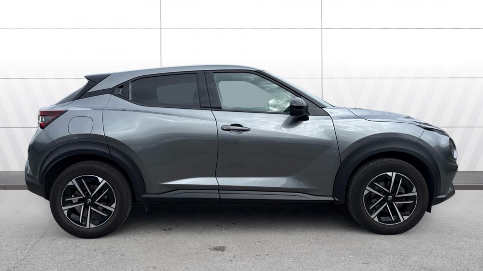 Nissan Juke 1.0 DiG-T N-Connecta 5dr Petrol Hatchback - Image 5