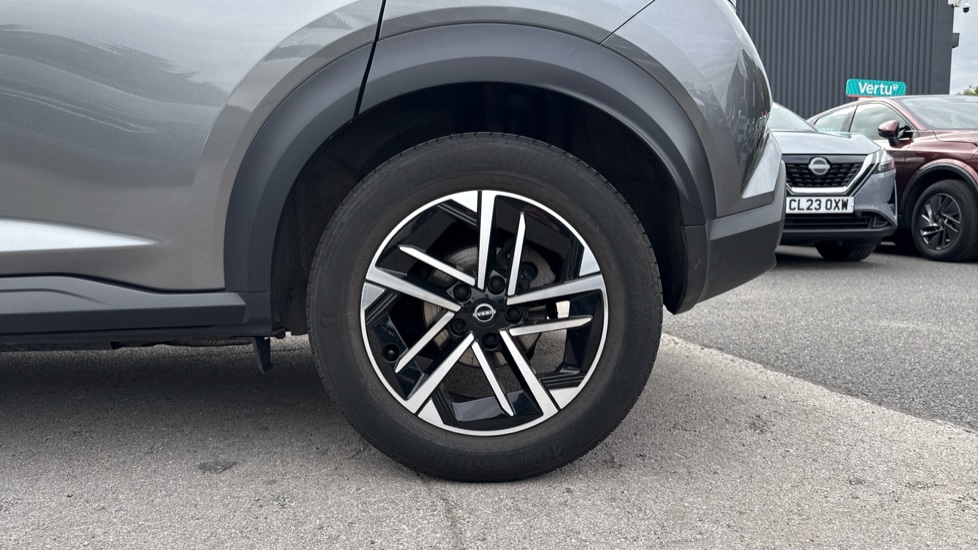 Nissan Juke 1.0 DiG-T N-Connecta 5dr Petrol Hatchback - Image 7