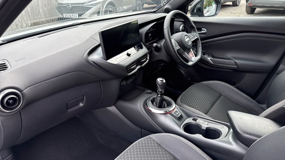 Nissan Juke 1.0 DiG-T N-Connecta 5dr Petrol Hatchback - Image 9