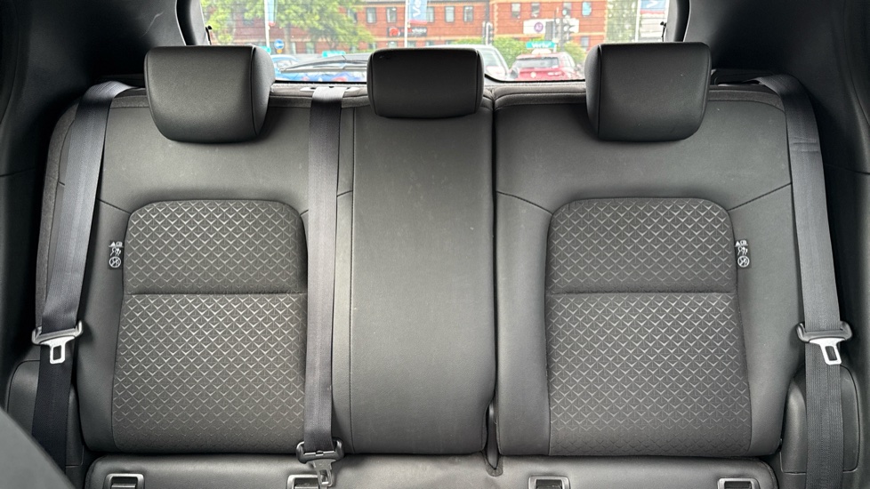 Nissan Juke 1.0 DiG-T N-Connecta 5dr Petrol Hatchback - Image 15