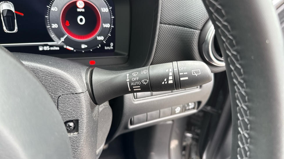 Nissan Juke 1.0 DiG-T N-Connecta 5dr Petrol Hatchback - Image 37