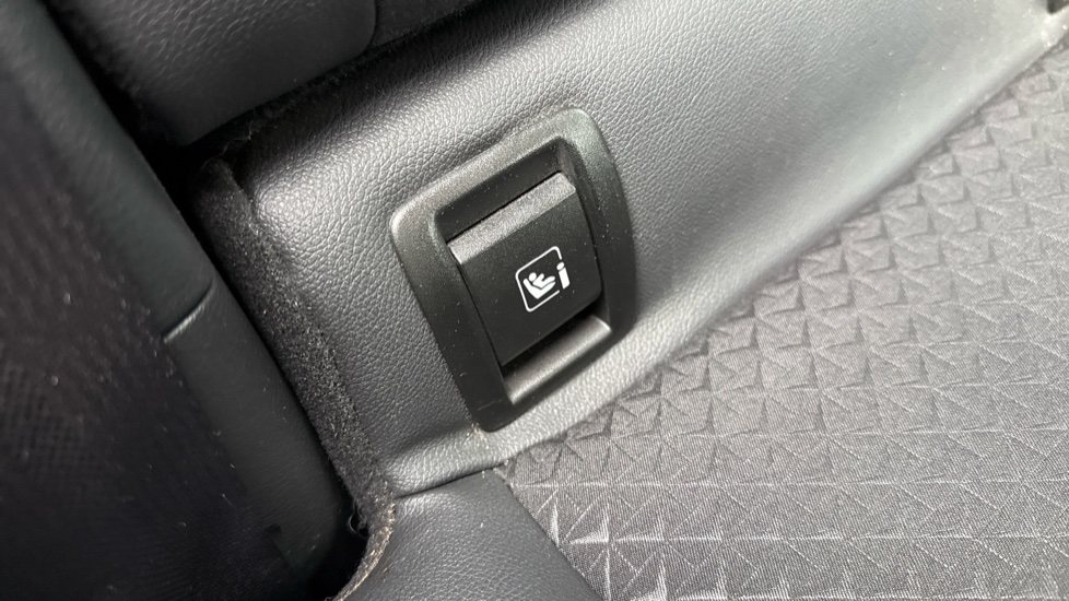 Nissan Juke 1.0 DiG-T N-Connecta 5dr Petrol Hatchback - Image 41
