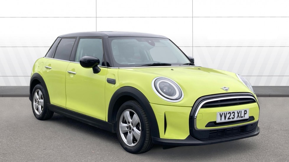 MINI Cooper 1.5 C Classic 5dr Auto Petrol Hatchback - Image 1