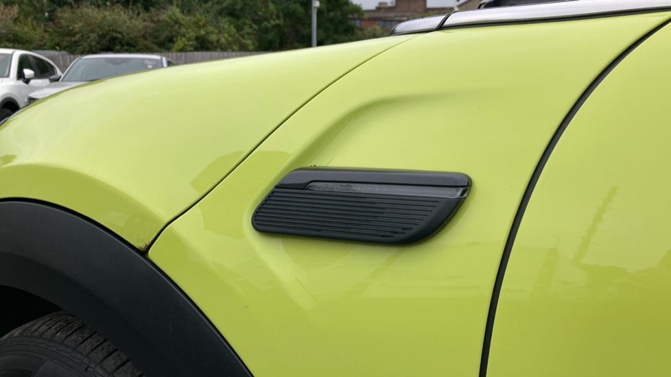 MINI Cooper 1.5 C Classic 5dr Auto Petrol Hatchback - Image 24
