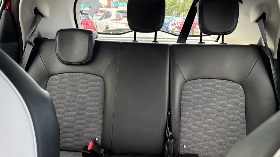 Renault Zoe 100kW i GT Line R135 50kWh Rapid Charge 5dr Auto Electric Hatchback - Image 15