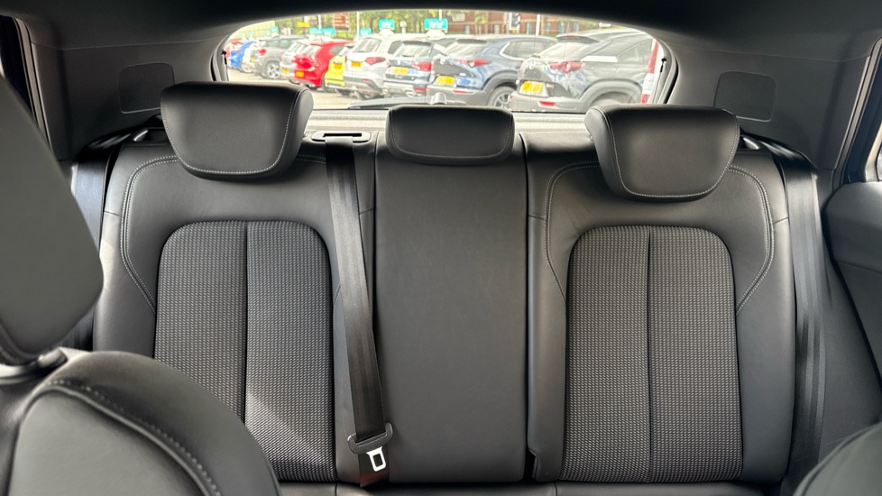 Audi Q2 35 TFSI S Line 5dr S Tronic Petrol Estate - Image 15