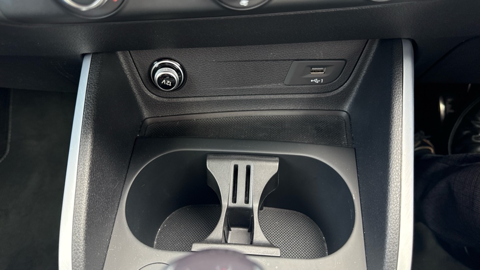 Audi Q2 35 TFSI S Line 5dr S Tronic Petrol Estate - Image 23