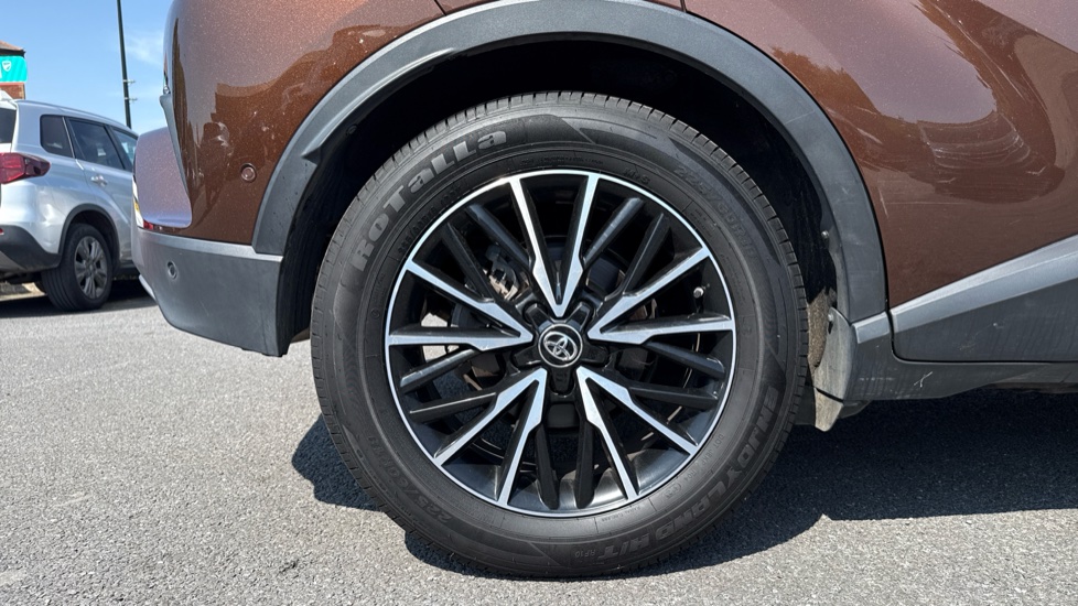Toyota C-HR 1.8 Hybrid Excel 5dr CVT Hybrid Hatchback - Image 7