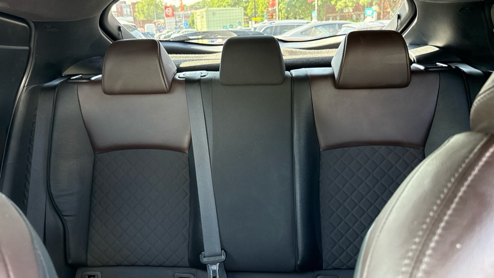Toyota C-HR 1.8 Hybrid Excel 5dr CVT Hybrid Hatchback - Image 15