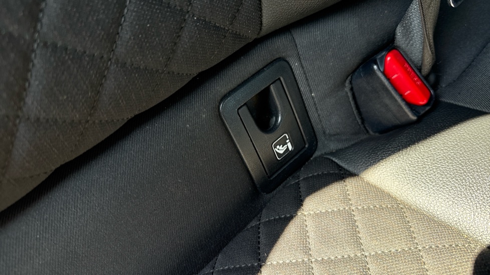 Toyota C-HR 1.8 Hybrid Excel 5dr CVT Hybrid Hatchback - Image 38