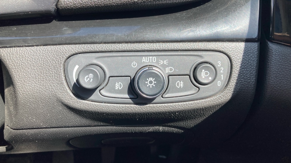 Vauxhall Mokka X 1.4T ecoTEC Active 5dr Petrol Hatchback - Image 29