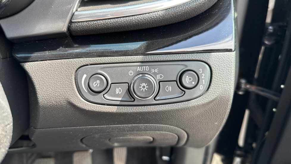 Vauxhall Mokka X 1.4T Active 5dr Petrol Hatchback - Image 28
