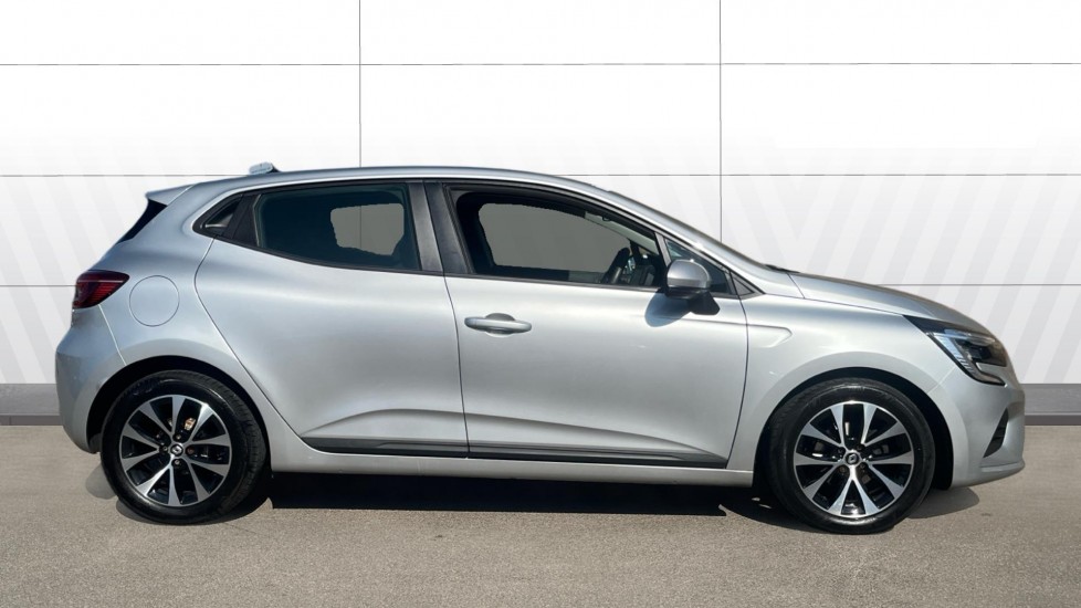 Renault Clio 1.0 TCe 90 Iconic 5dr Petrol Hatchback - Image 5