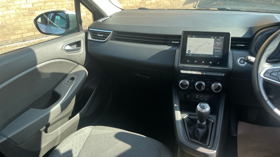Renault Clio 1.0 TCe 90 Iconic 5dr Petrol Hatchback - Image 14