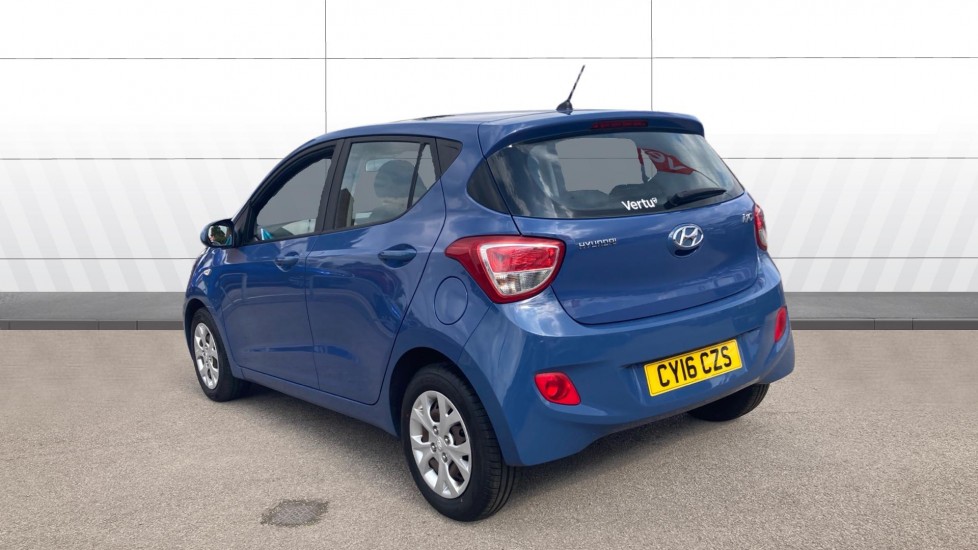 Hyundai i10 1.0 SE 5dr Petrol Hatchback - Image 2