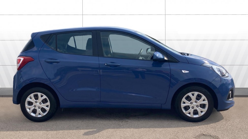 Hyundai i10 1.0 SE 5dr Petrol Hatchback - Image 5