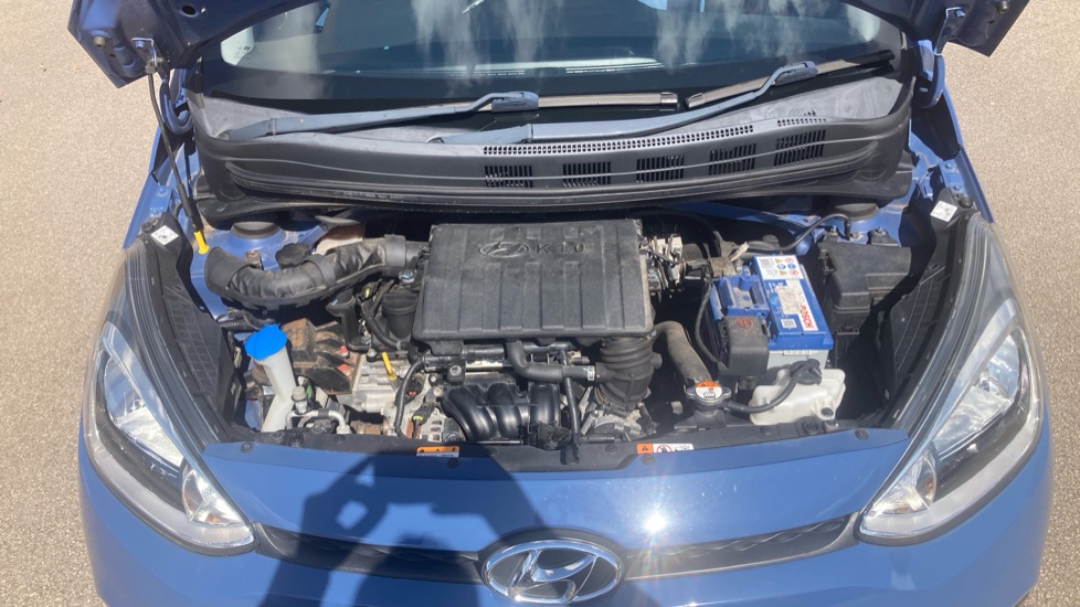 Hyundai i10 1.0 SE 5dr Petrol Hatchback - Image 8