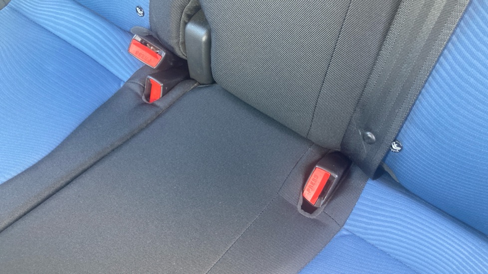 Hyundai i10 1.0 SE 5dr Petrol Hatchback - Image 17