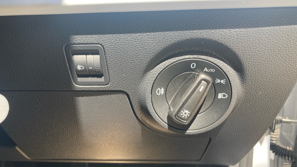 SEAT Arona 1.0 TSI SE Technology 5dr Petrol Hatchback - Image 22