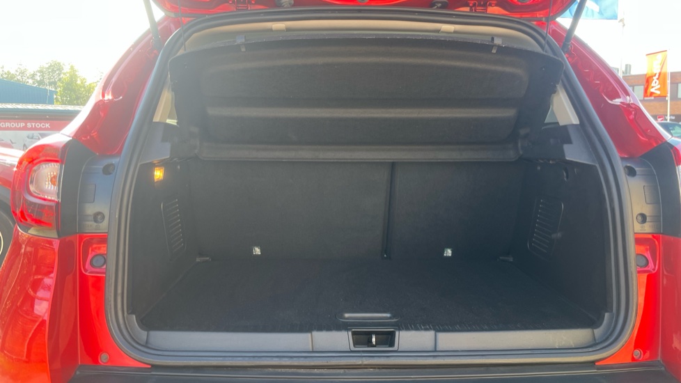 Renault Captur 0.9 TCE 90 Iconic 5dr Petrol Hatchback - Image 4