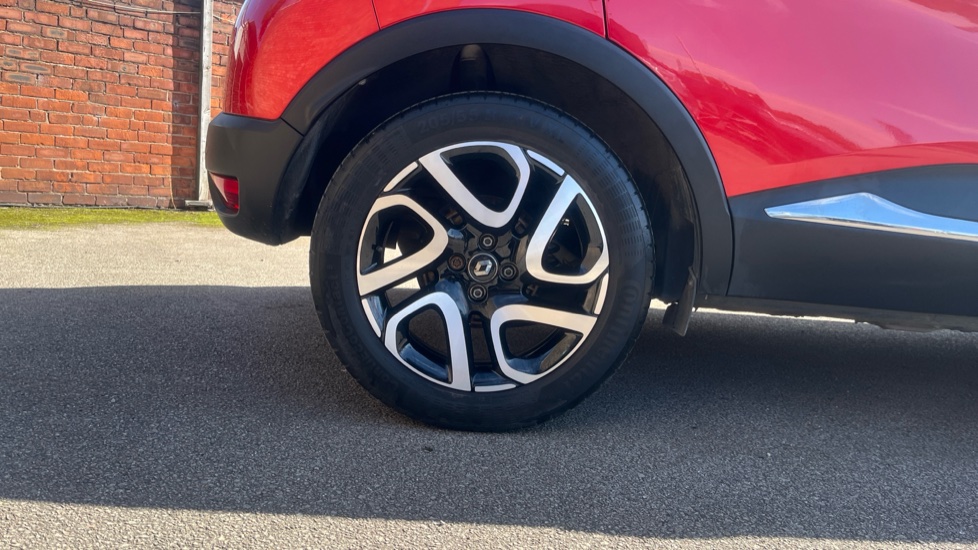 Renault Captur 0.9 TCE 90 Iconic 5dr Petrol Hatchback - Image 7