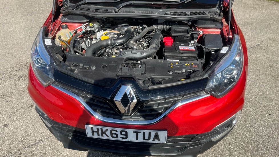 Renault Captur 0.9 TCE 90 Iconic 5dr Petrol Hatchback - Image 8