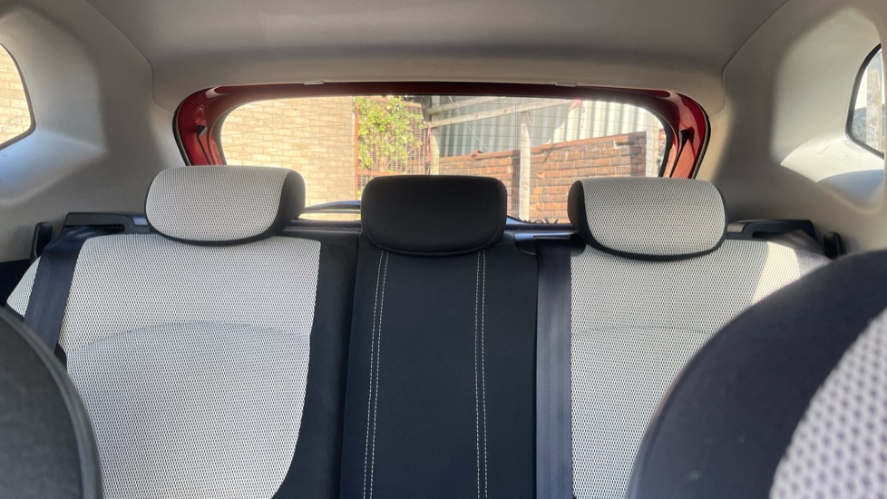 Renault Captur 0.9 TCE 90 Iconic 5dr Petrol Hatchback - Image 15