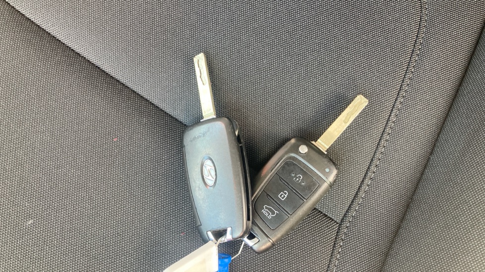 Hyundai TUCSON 1.6 TGDi SE Connect 5dr 2WD Petrol Estate - Image 20