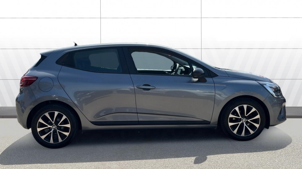Renault Clio 1.0 TCe 90 Evolution 5dr Petrol Hatchback - Image 5