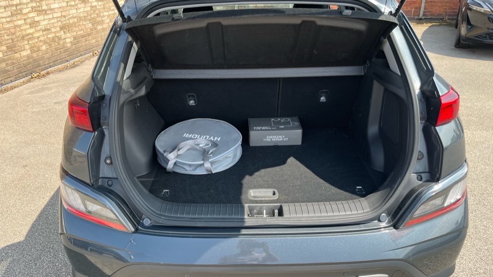 Hyundai KONA 150kW Premium 64kWh 5dr Auto Electric Hatchback - Image 4