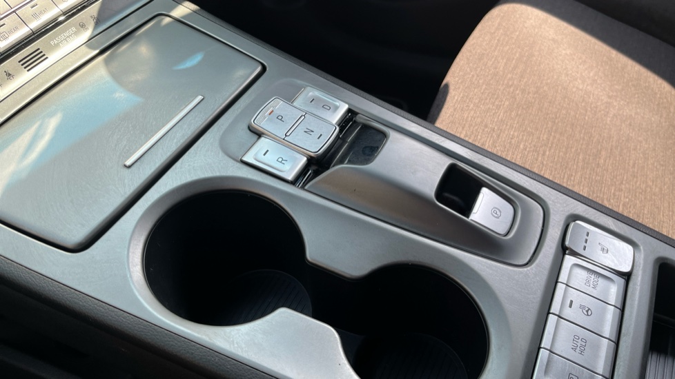 Hyundai KONA 150kW Premium 64kWh 5dr Auto Electric Hatchback - Image 13