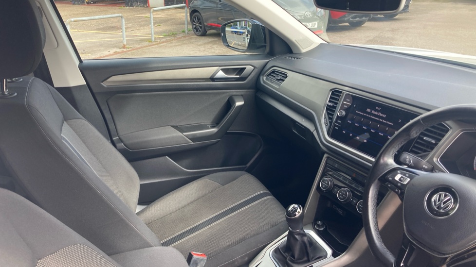 Volkswagen T-Roc 1.0 TSI Design 5dr Petrol Hatchback - Image 14