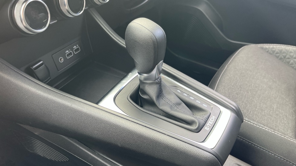 Renault Captur 1.6 E-Tech full hybrid 145 Evolution 5dr Auto Hybrid Hatchback - Image 13