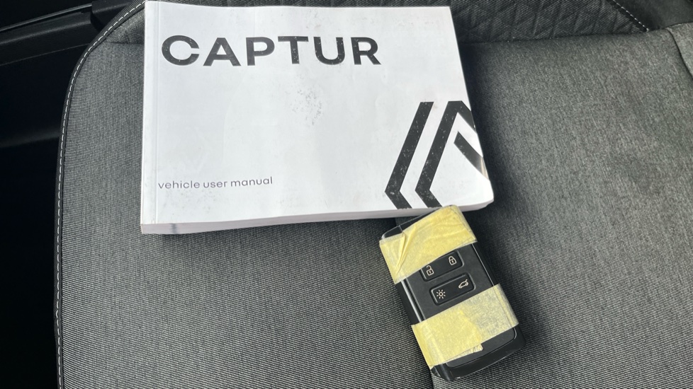 Renault Captur 1.6 E-Tech full hybrid 145 Evolution 5dr Auto Hybrid Hatchback - Image 19