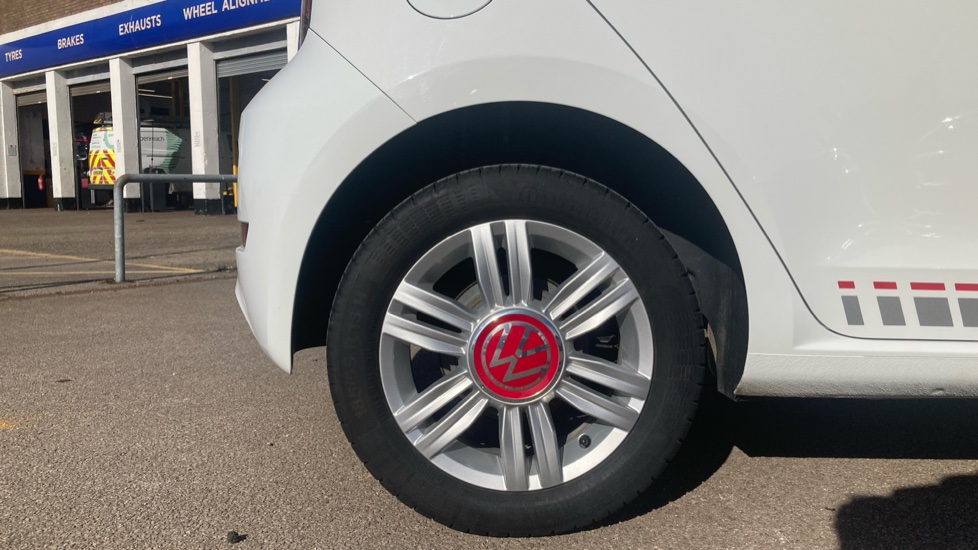 Volkswagen Up 1.0 65PS Beats 5dr Petrol Hatchback - Image 7