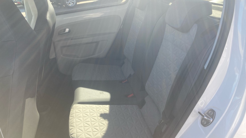 Volkswagen Up 1.0 65PS Beats 5dr Petrol Hatchback - Image 16