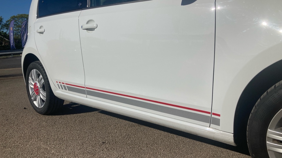 Volkswagen Up 1.0 65PS Beats 5dr Petrol Hatchback - Image 26