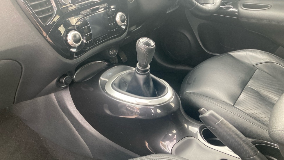 Nissan Juke 1.5 dCi Tekna 5dr Diesel Hatchback - Image 13