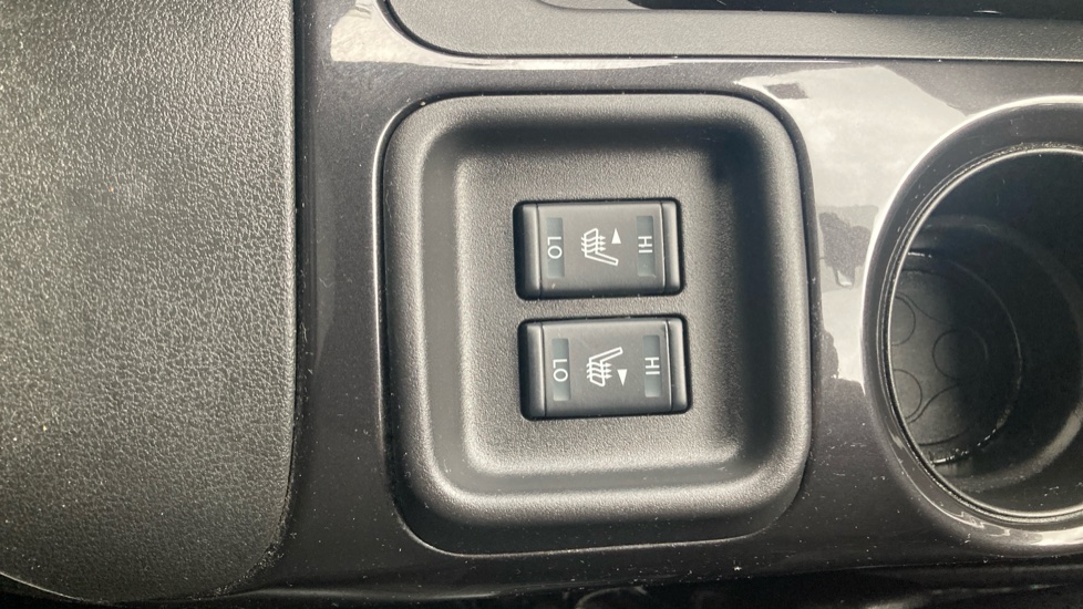 Nissan Juke 1.5 dCi Tekna 5dr Diesel Hatchback - Image 22