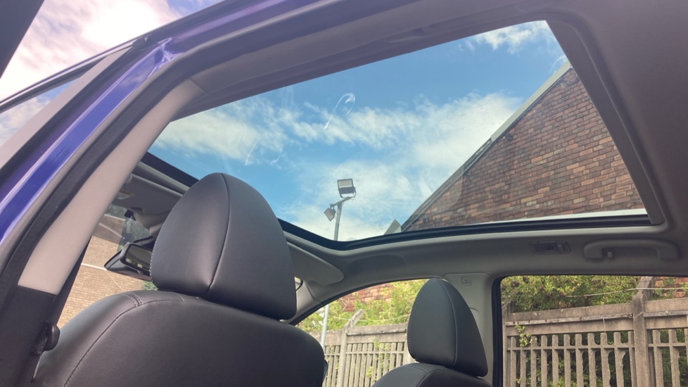 Nissan Qashqai 1.2 DiG-T Tekna [Non-Panoramic] 5dr Xtronic Petrol Hatchback - Image 22